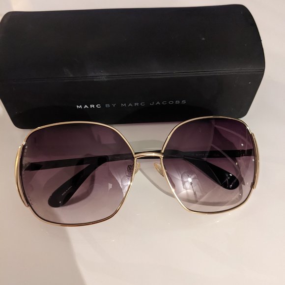 Marc Jacobs Sunglasses - Picture 6 of 6